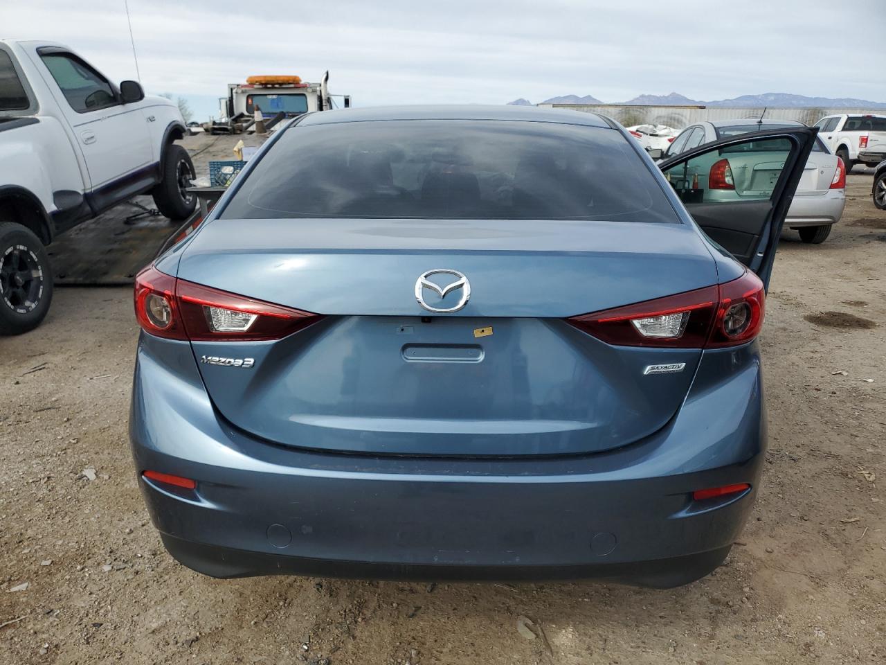 2016 Mazda 3 - Image 6