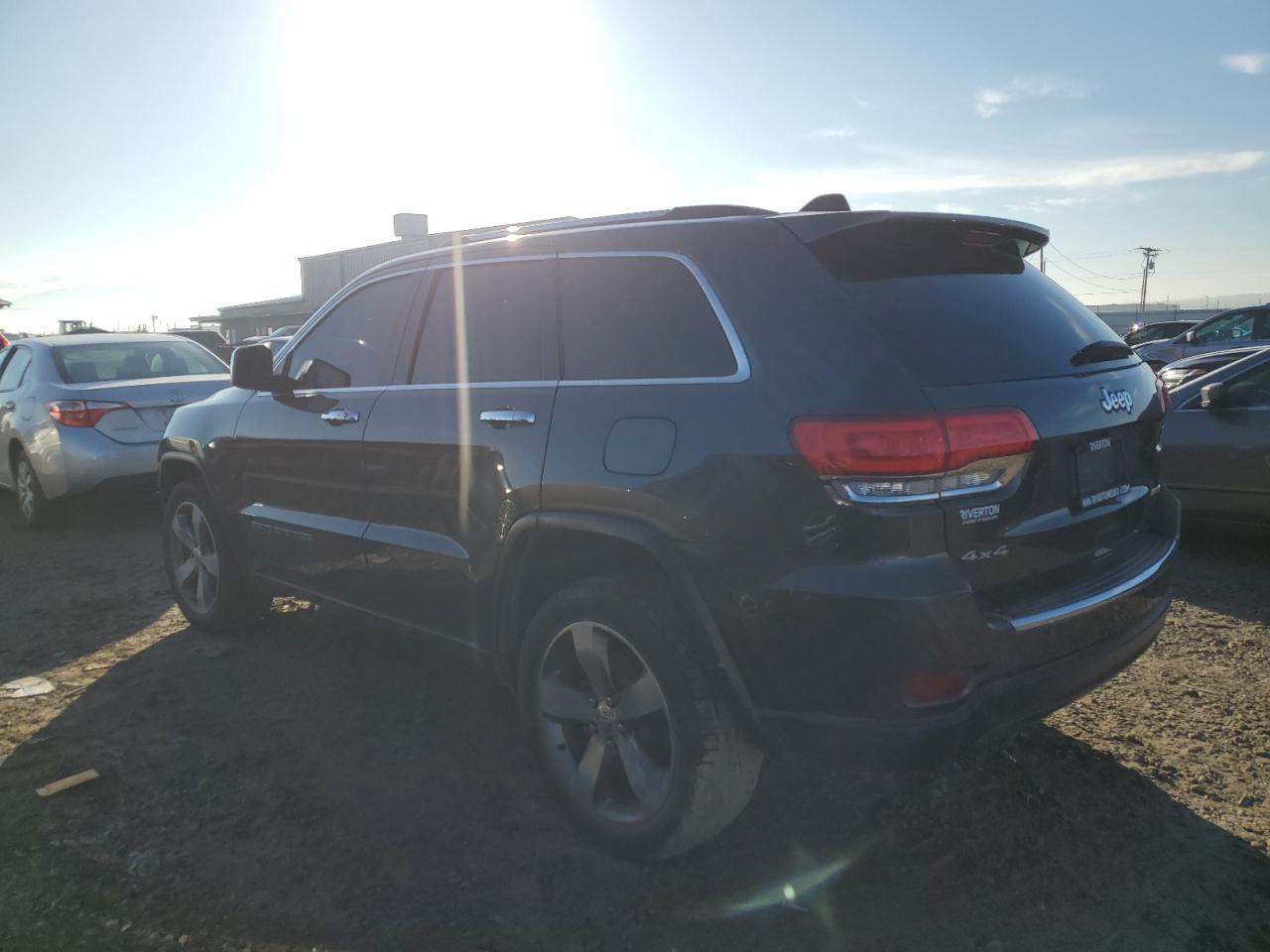 2017 Jeep Grand Cherokee - Image 2