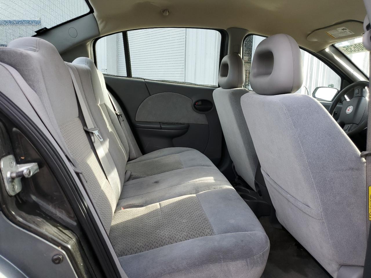 2006 Saturn ION - Image 10