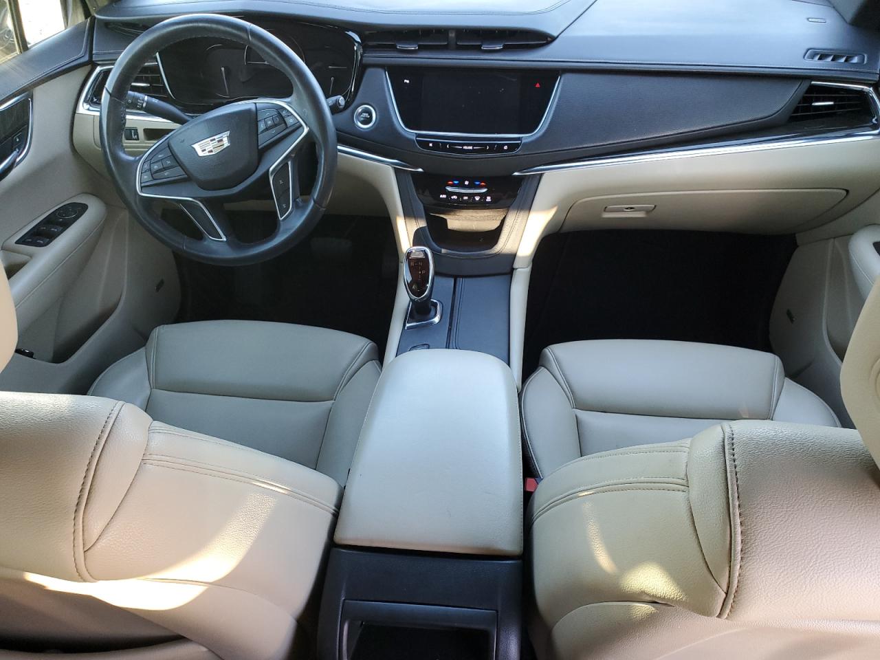 2017 Cadillac XT5 - Image 8