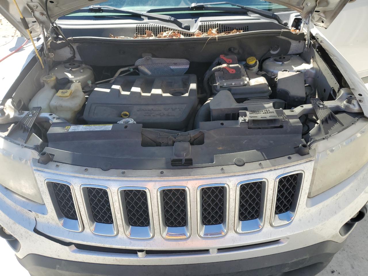 2012 Jeep Compass - Image 12