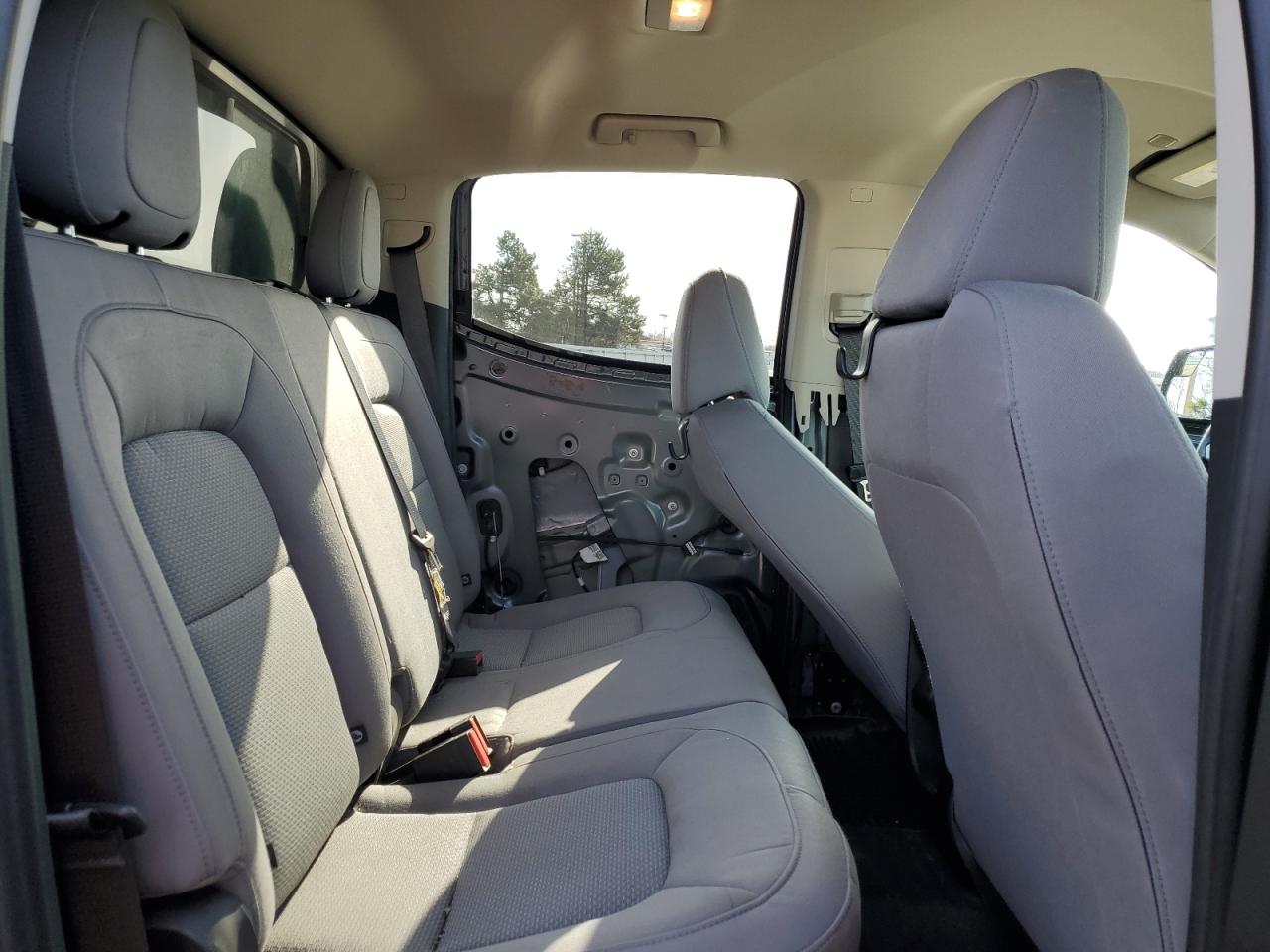 2017 Chevrolet Colorado - Image 12