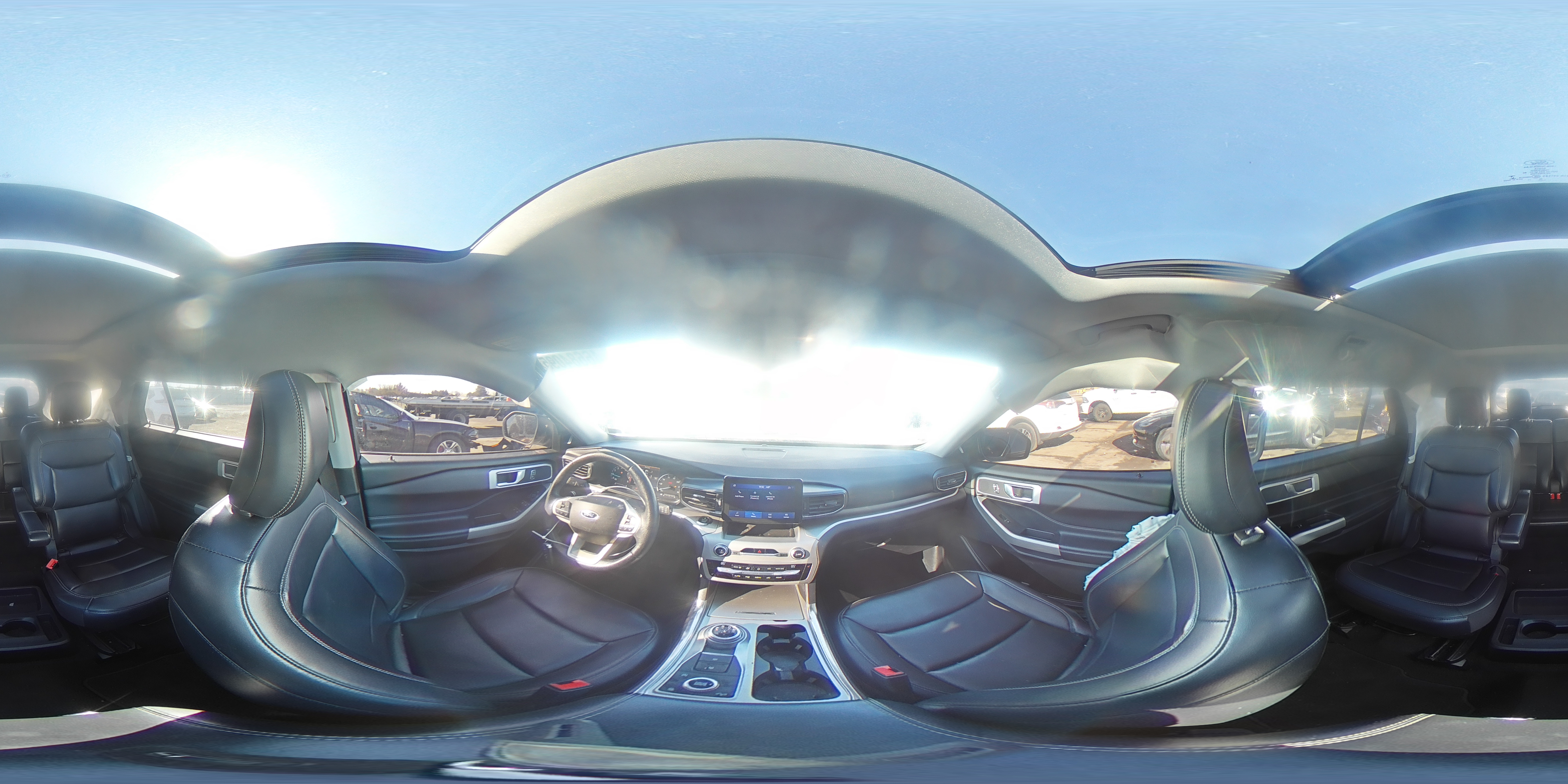 2021 Ford Explorer - Image 14
