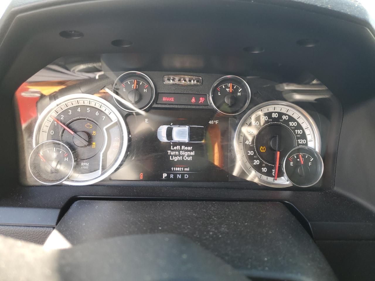 2013 RAM 1500 - Image 9