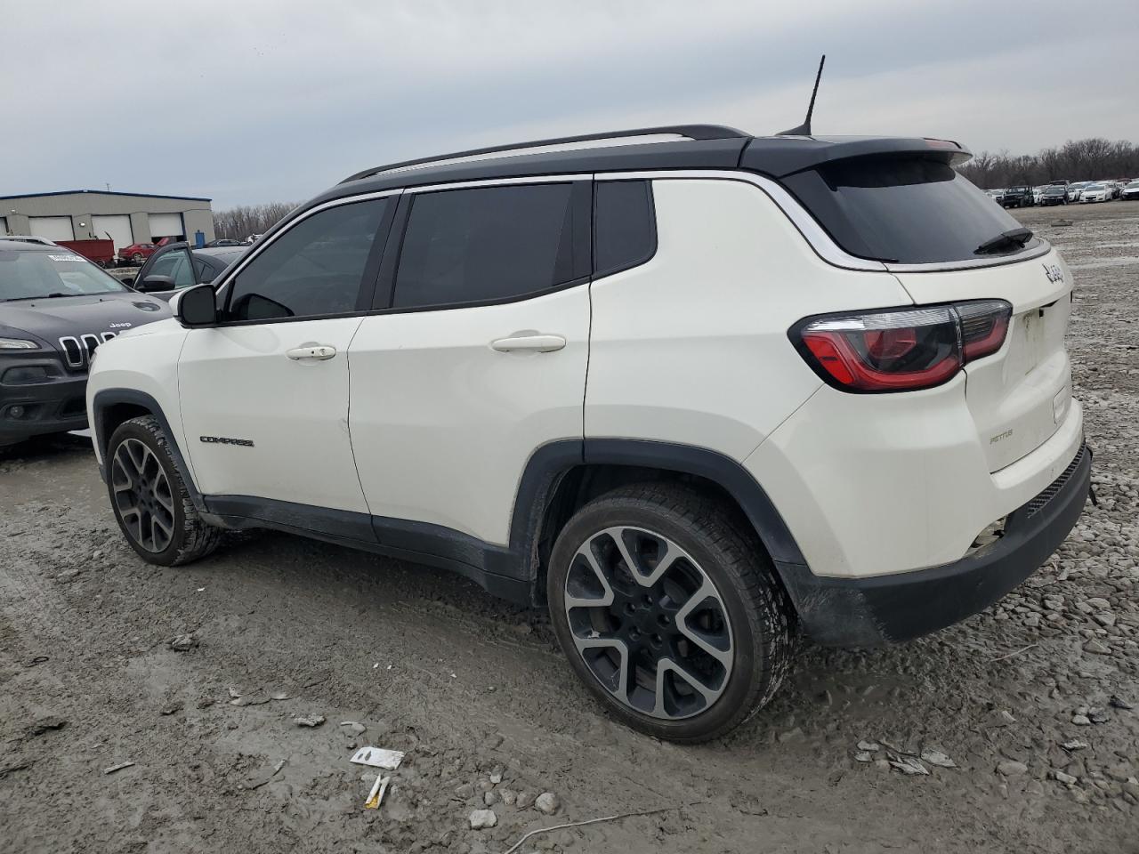 2018 Jeep Compass - Image 2