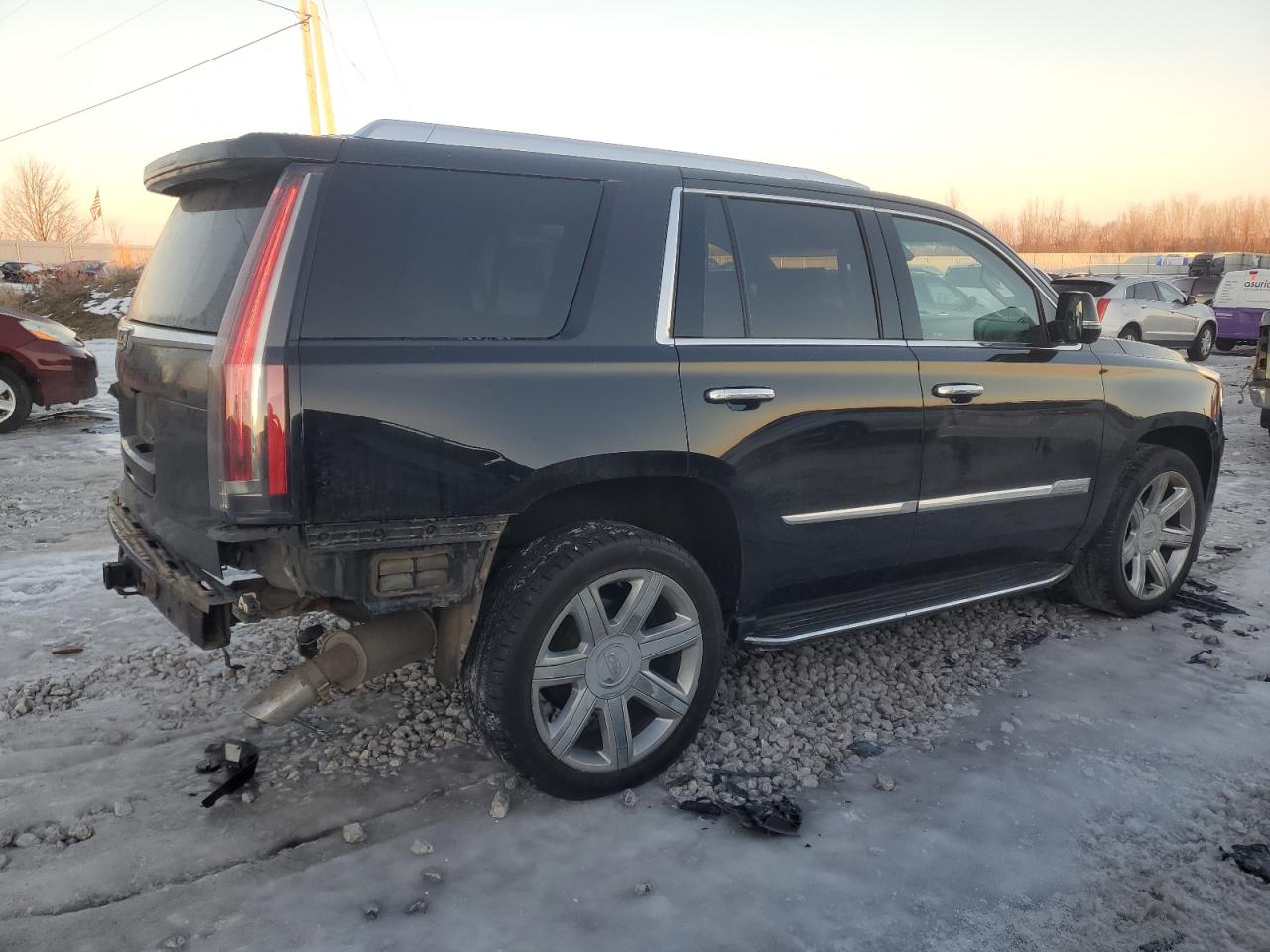 2017 Cadillac Escalade - Image 3