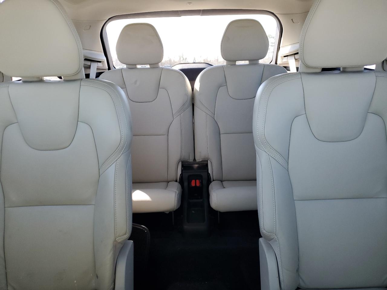 2021 Volvo XC90 - Image 10