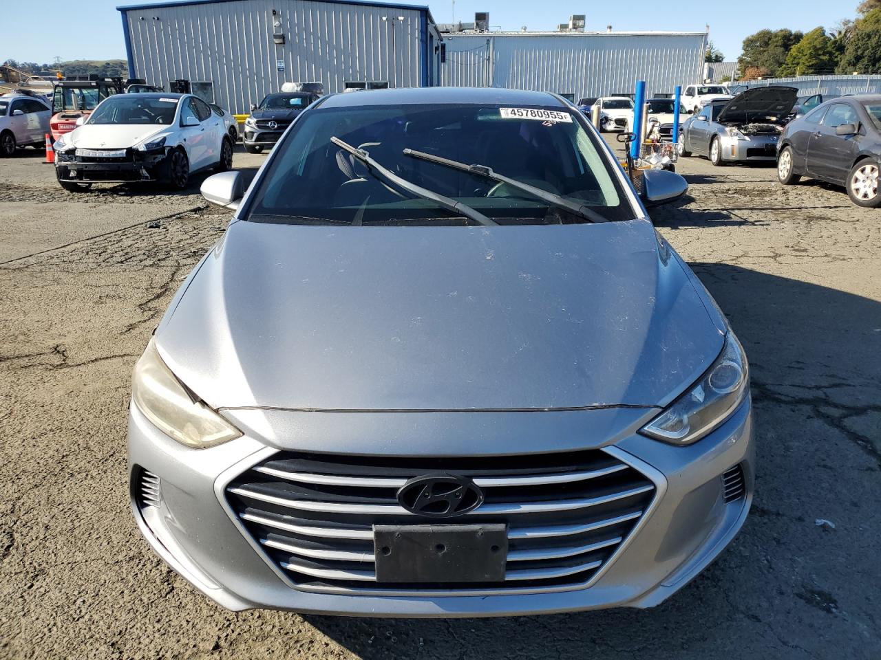 2017 Hyundai Elantra - Image 5