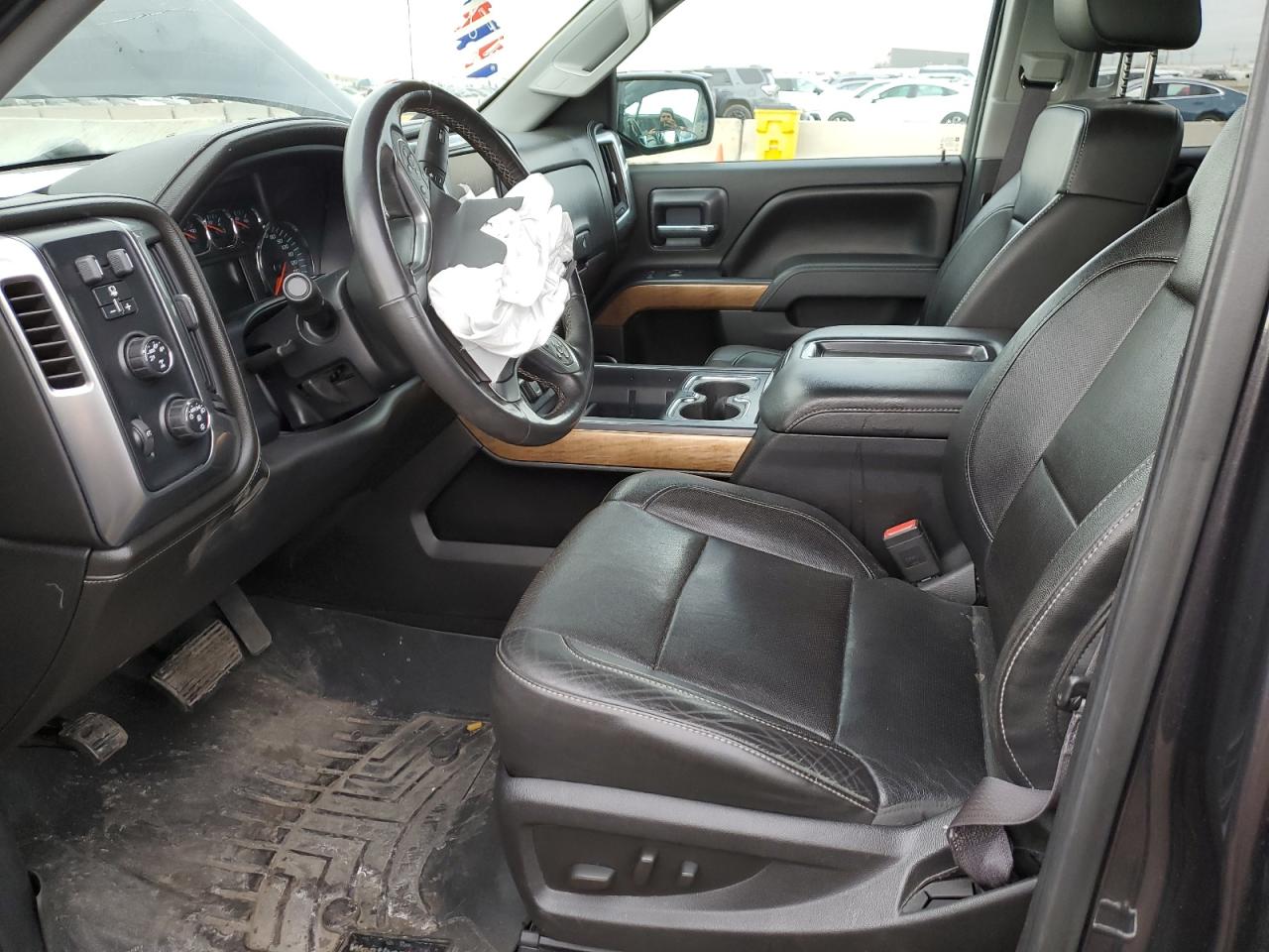2015 Chevrolet Silverado - Image 7