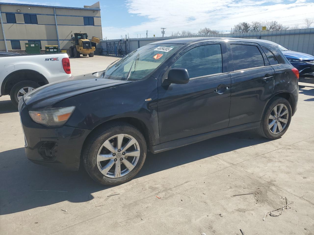 2015 Mitsubishi Outlander - Image 1