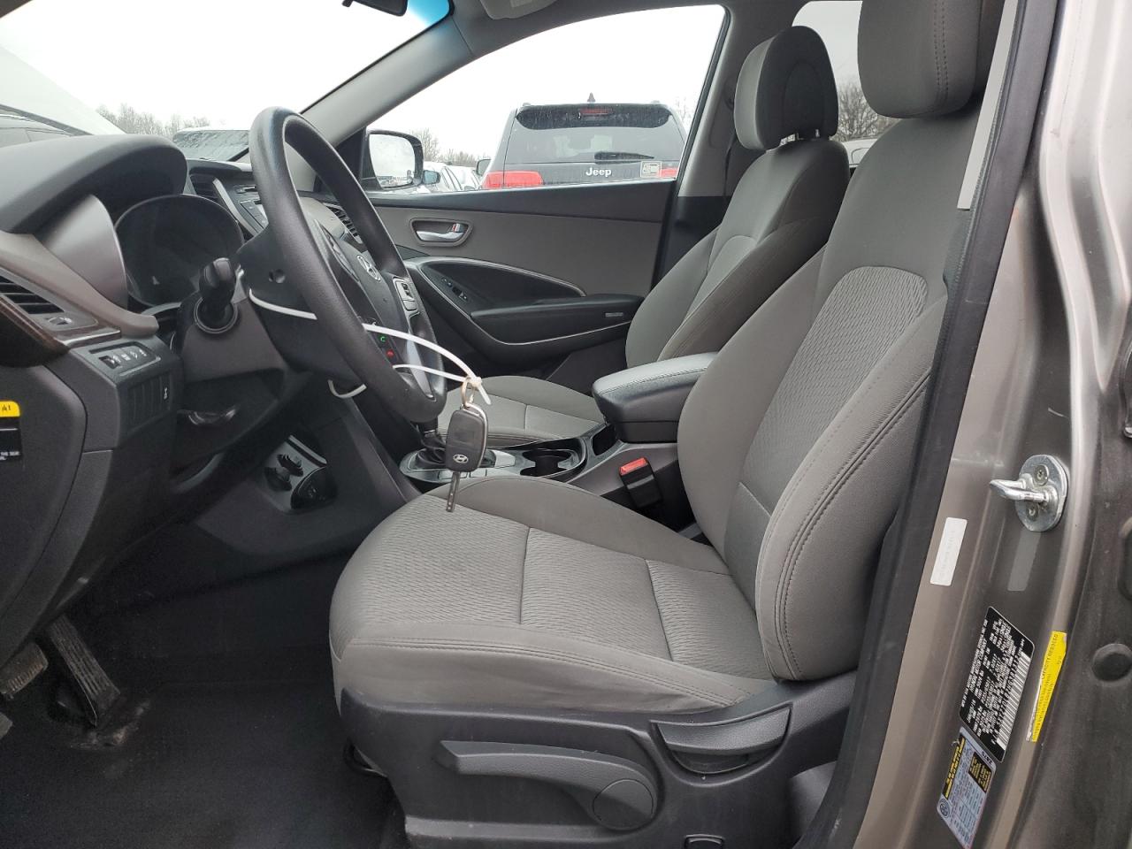 2017 Hyundai Santa Fe - Image 7