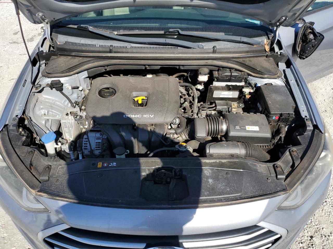 2017 Hyundai Elantra - Image 11