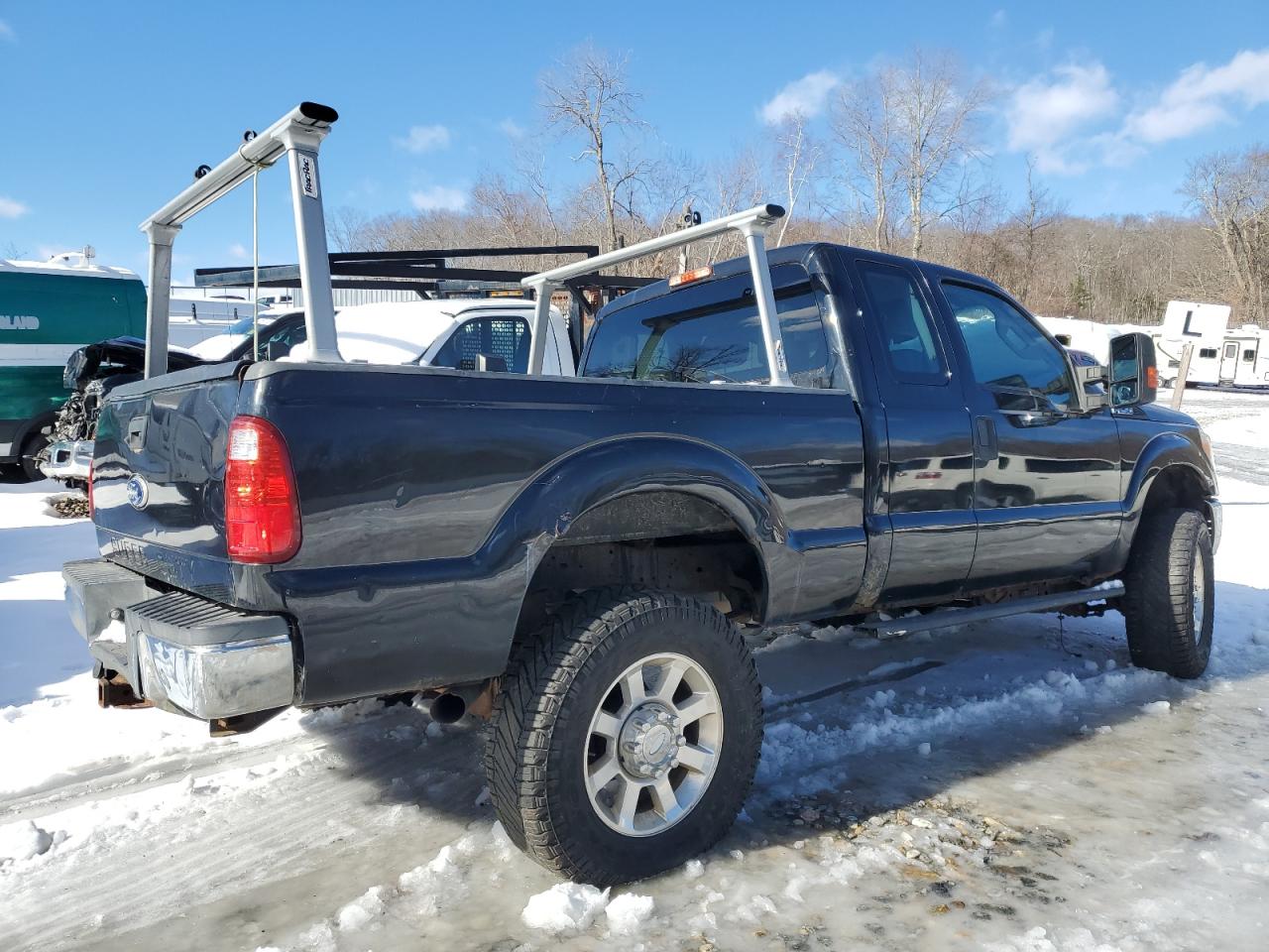 2011 Ford F250 - Image 3