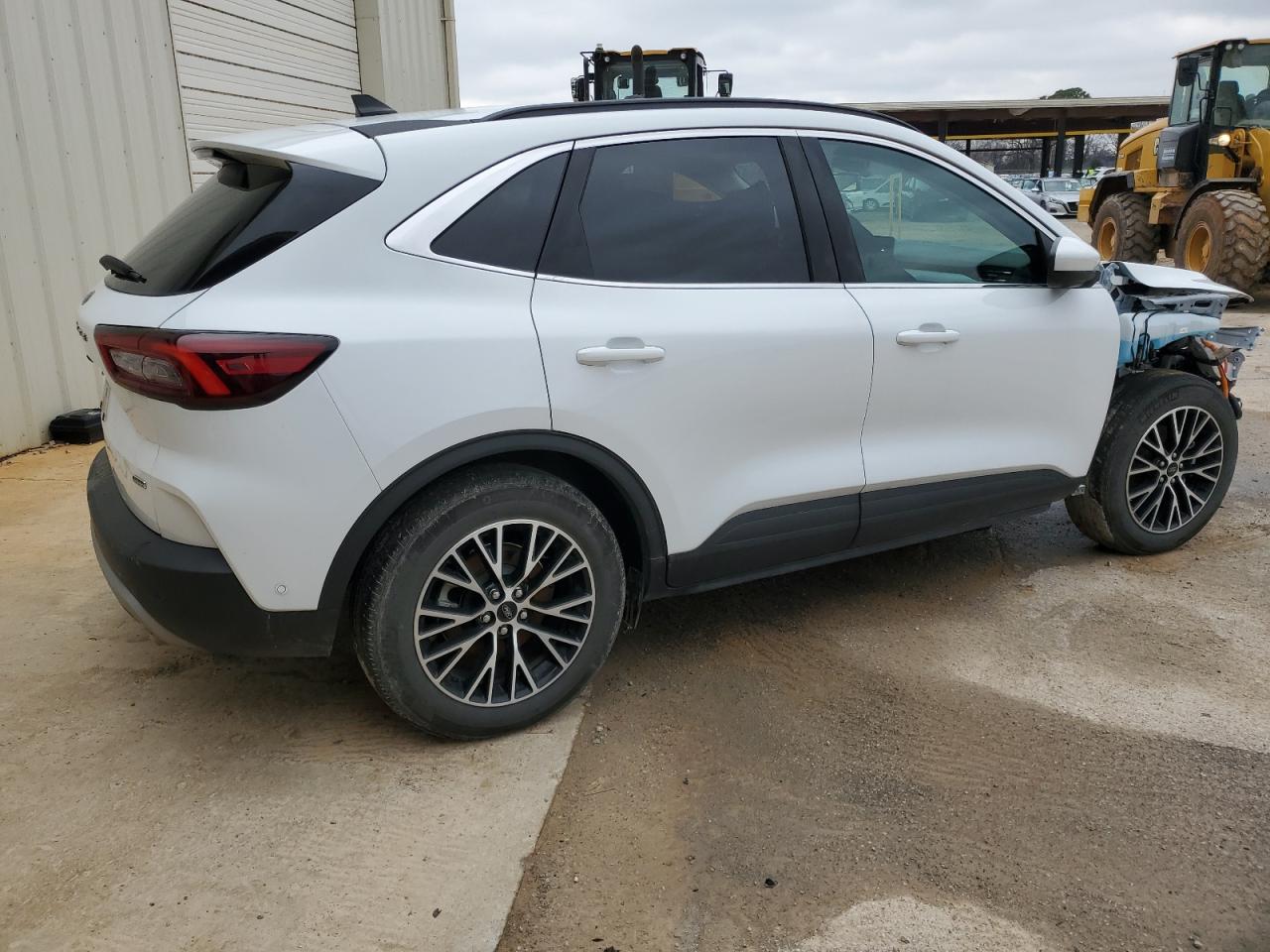 2023 Ford Escape - Image 3