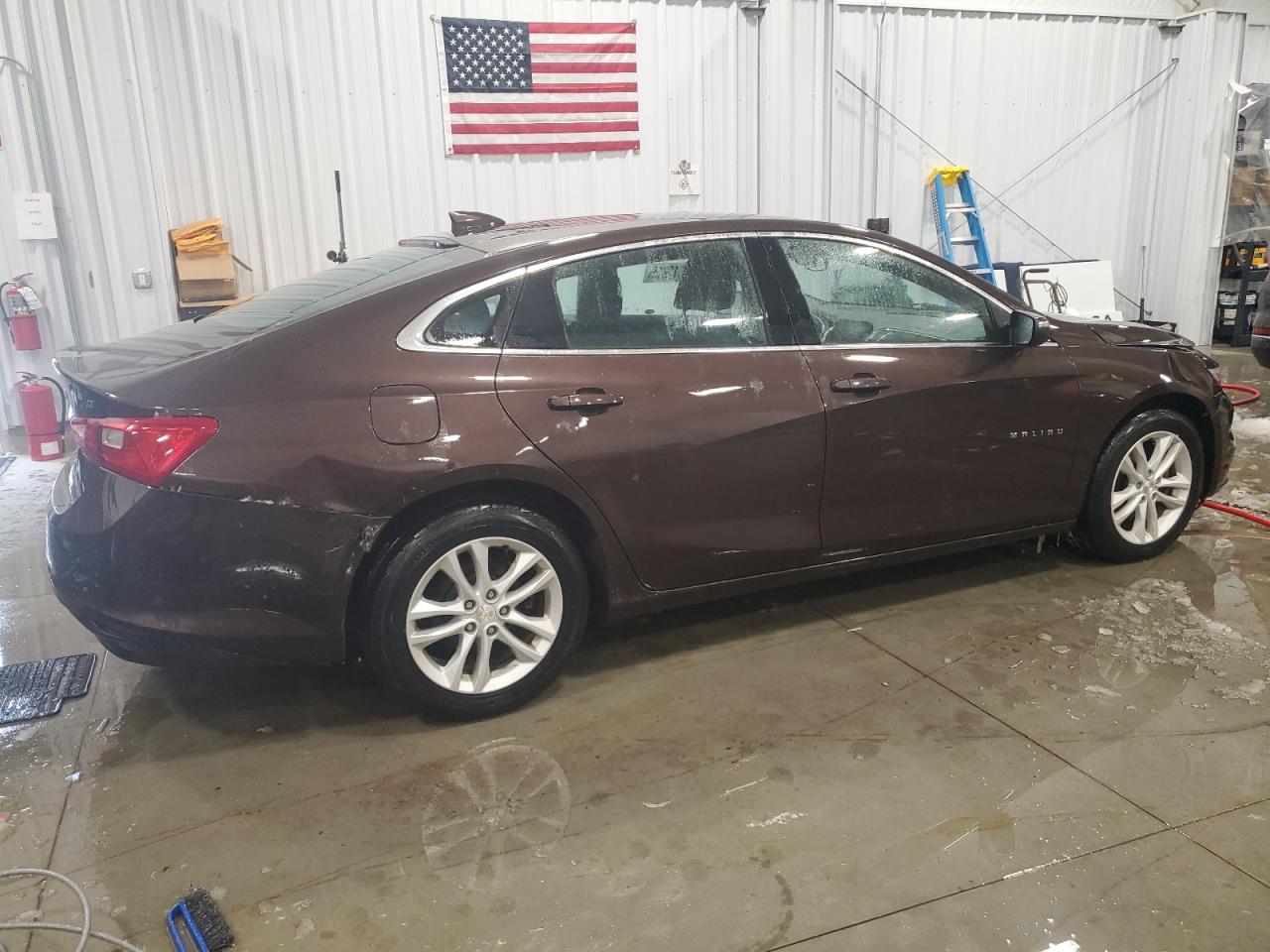 2016 Chevrolet Malibu - Image 3