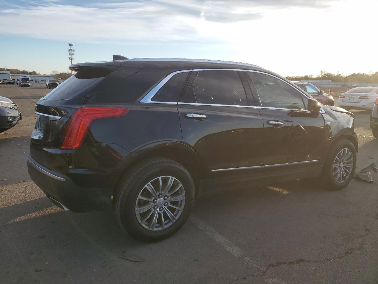 2017 Cadillac XT5 - Image 3