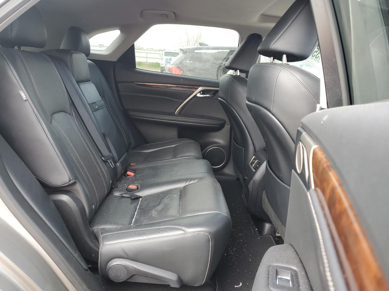 2017 Lexus RX - Image 10