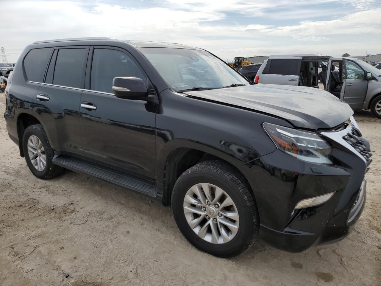 2021 Lexus GX - Image 4