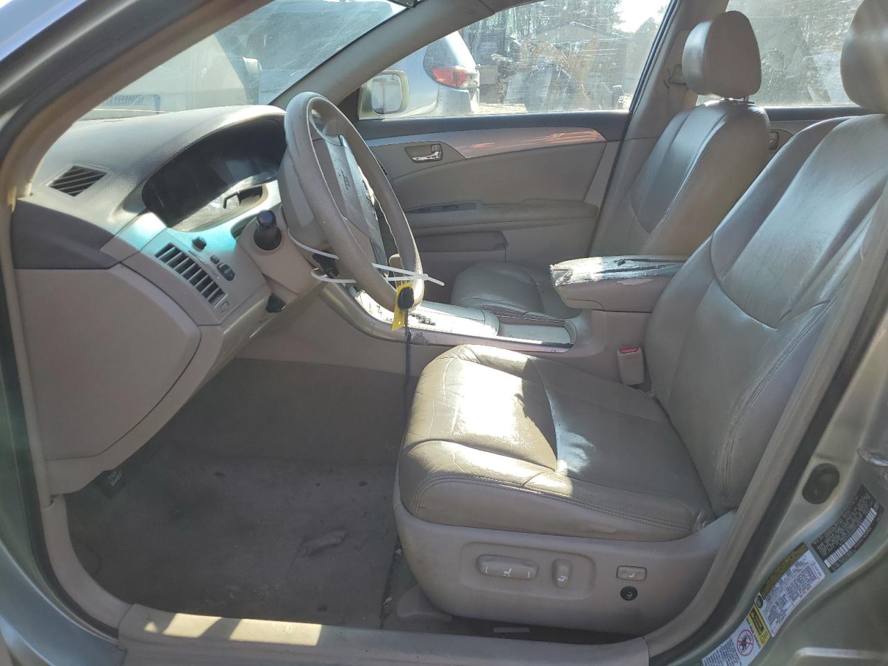 2006 Toyota Avalon - Image 7