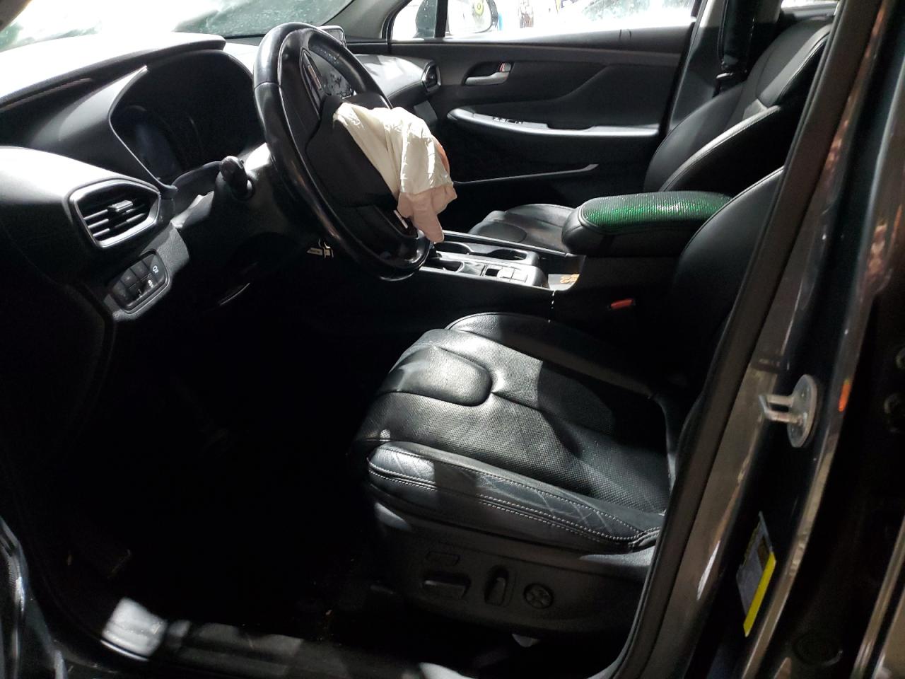 2019 Hyundai Santa Fe - Image 7