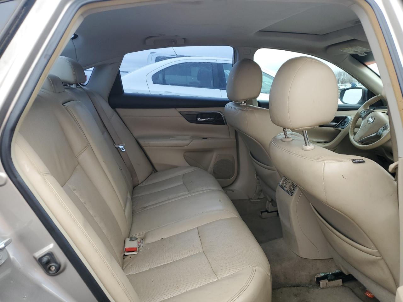 2013 Nissan Altima - Image 10