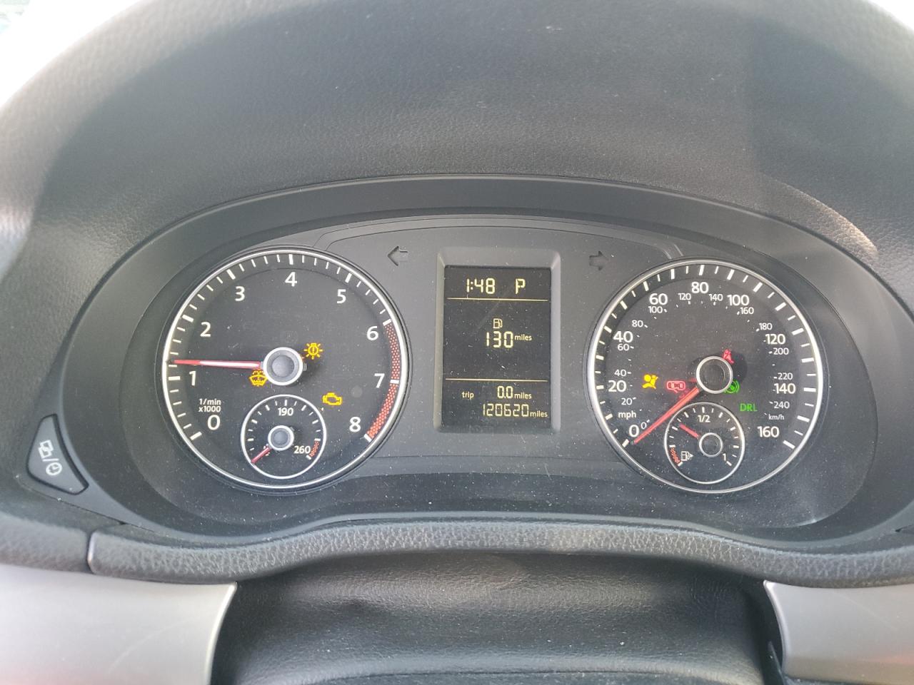 2014 Volkswagen Passat - Image 9