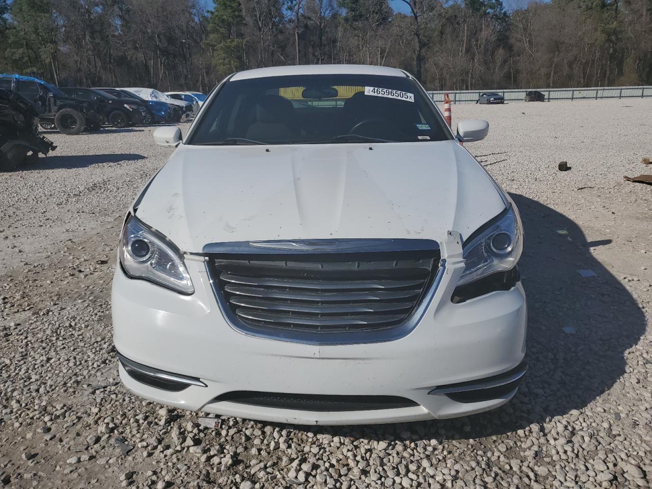 2014 Chrysler 200 - Image 5
