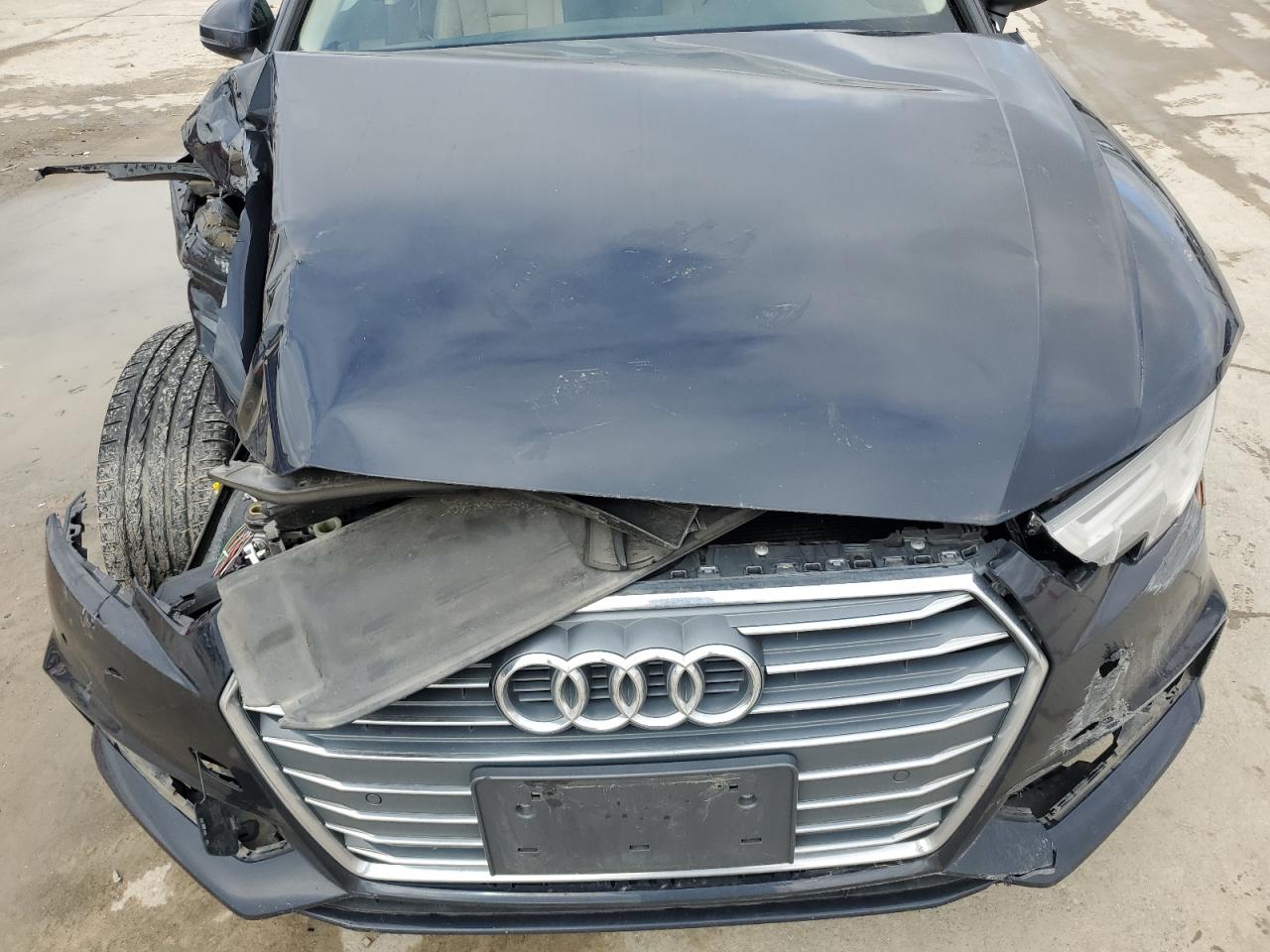 2018 Audi A4 - Image 11