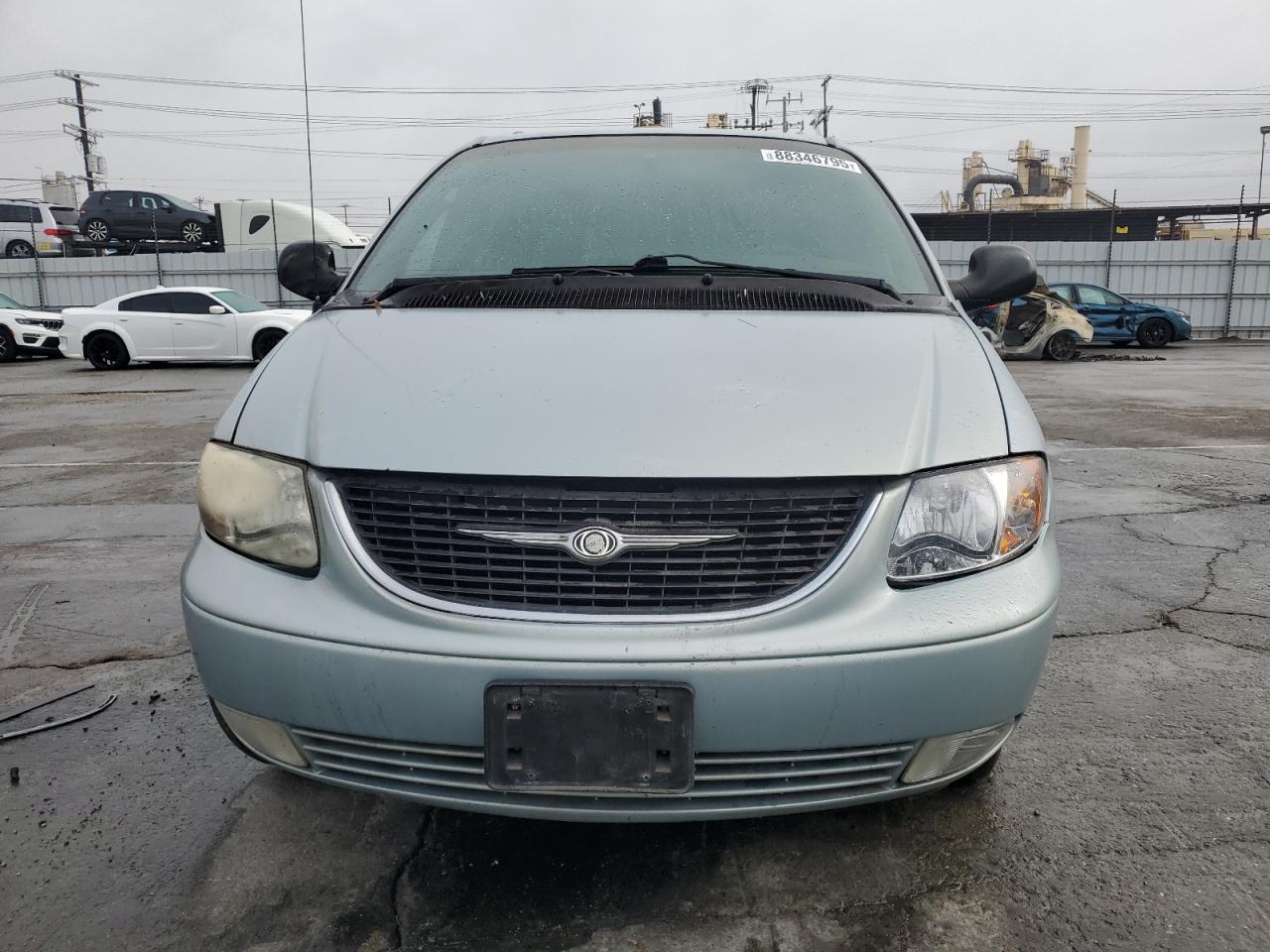 2002 Chrysler Town & Country - Image 5