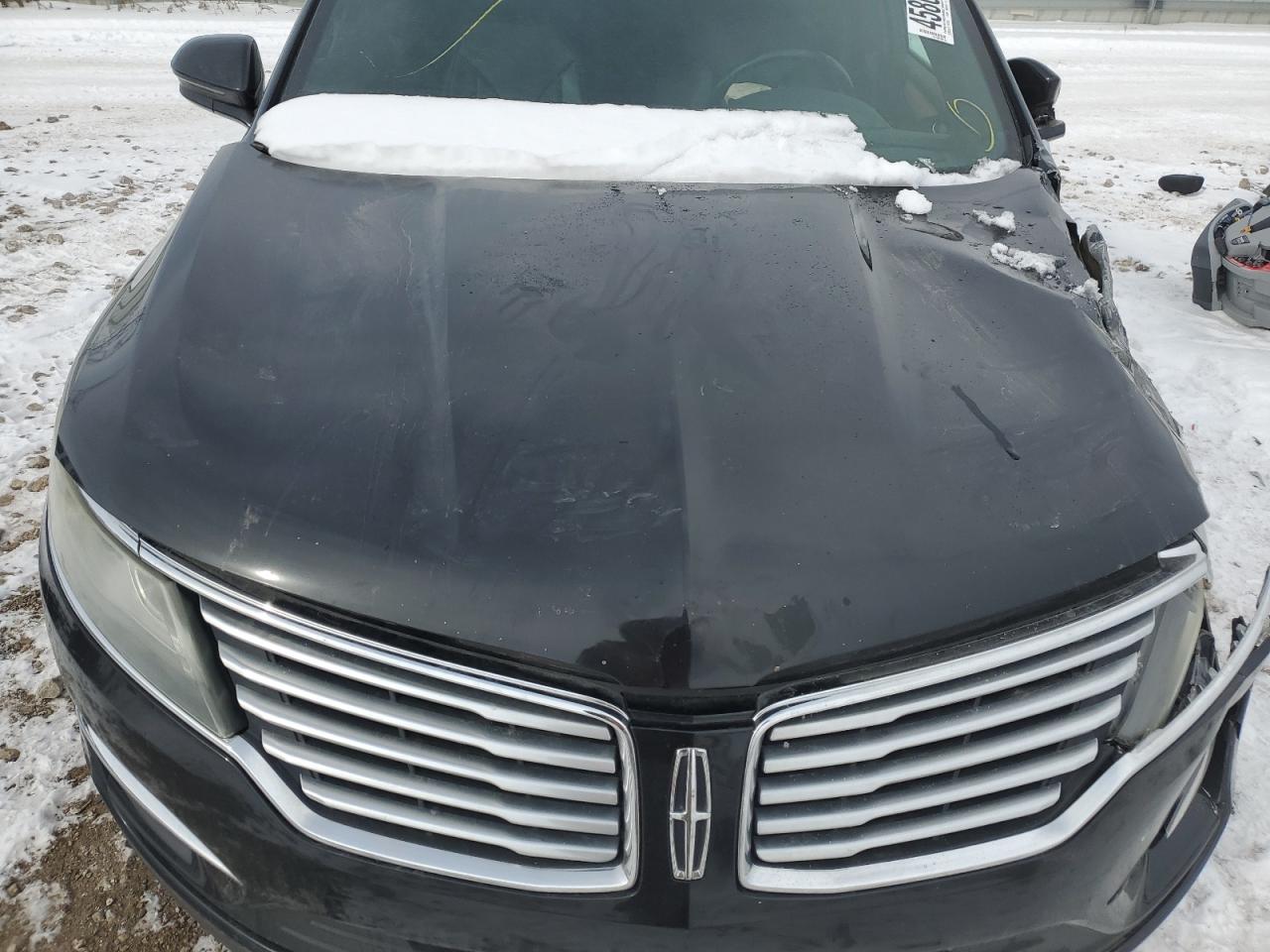 2015 Lincoln MKZ - Image 12