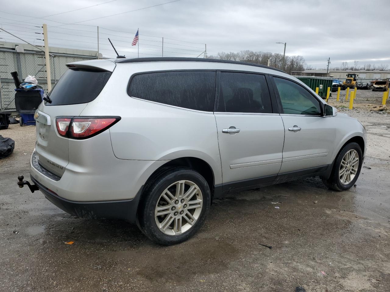 2015 Chevrolet Traverse - Image 3