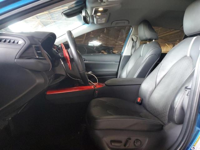 TOYOTA CAMRY 2019 Granatowy