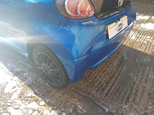 2010 TOYOTA AYGO BLUE