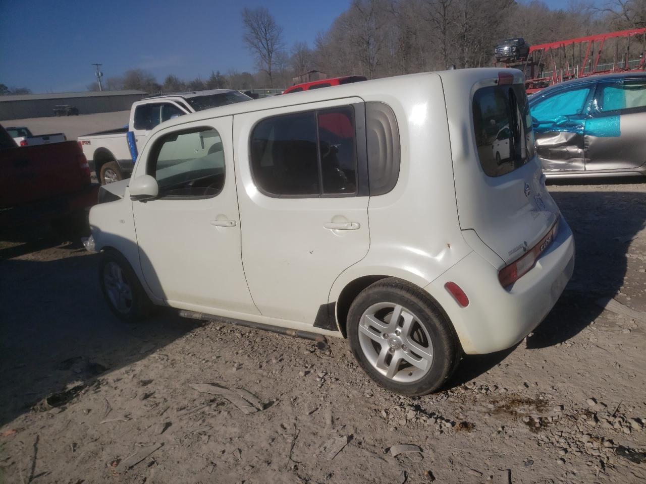 2009 Nissan Cube - Image 2