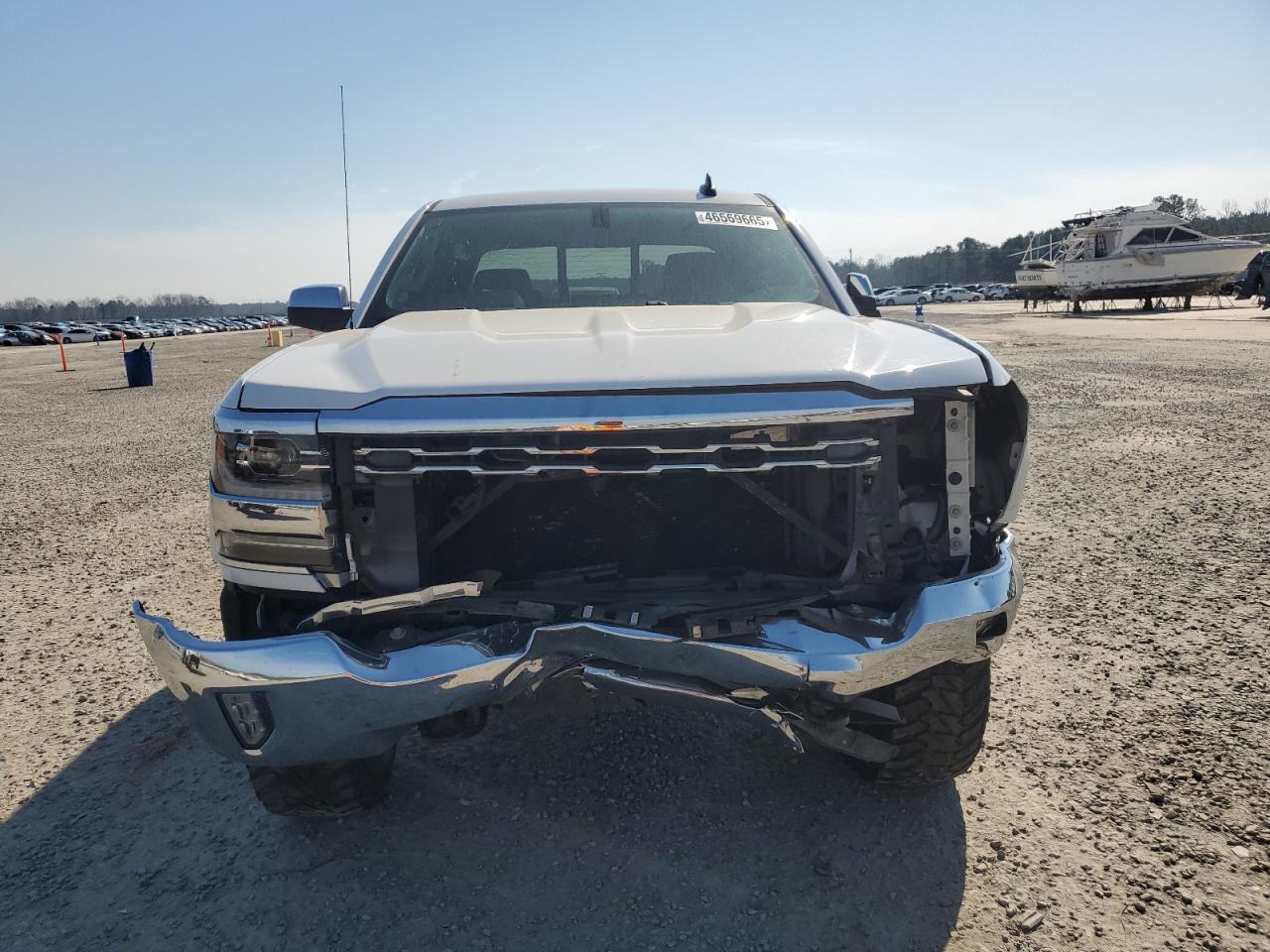 2016 Chevrolet Silverado - Image 5