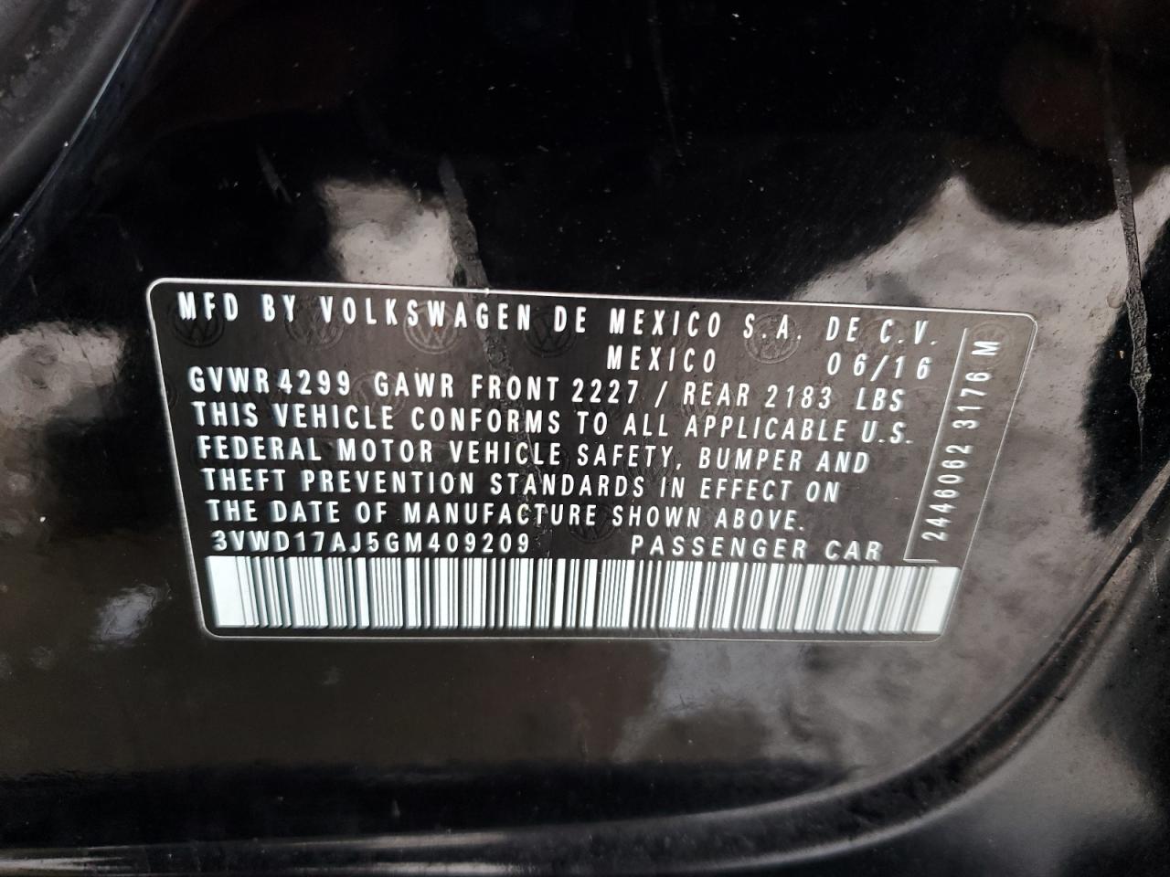 2016 Volkswagen Jetta - Image 12