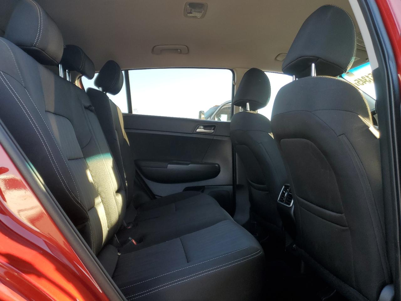 2020 Kia Sportage - Image 11