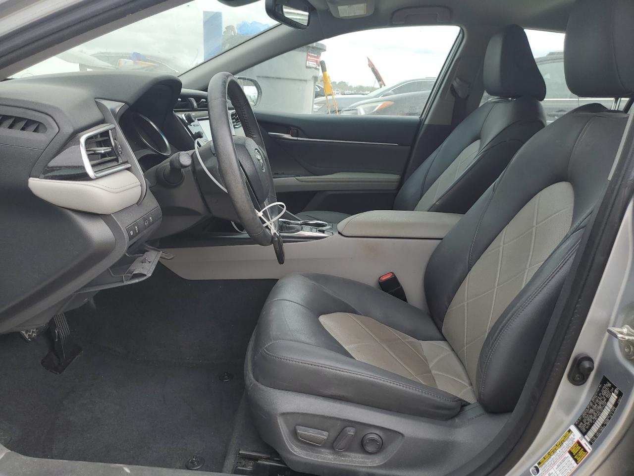 2018 Toyota Camry - Image 7