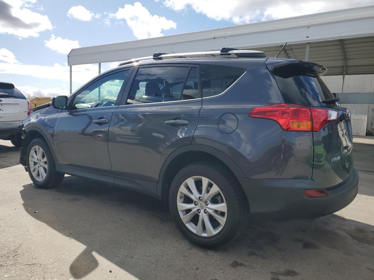 2015 Toyota RAV 4 - Image 2