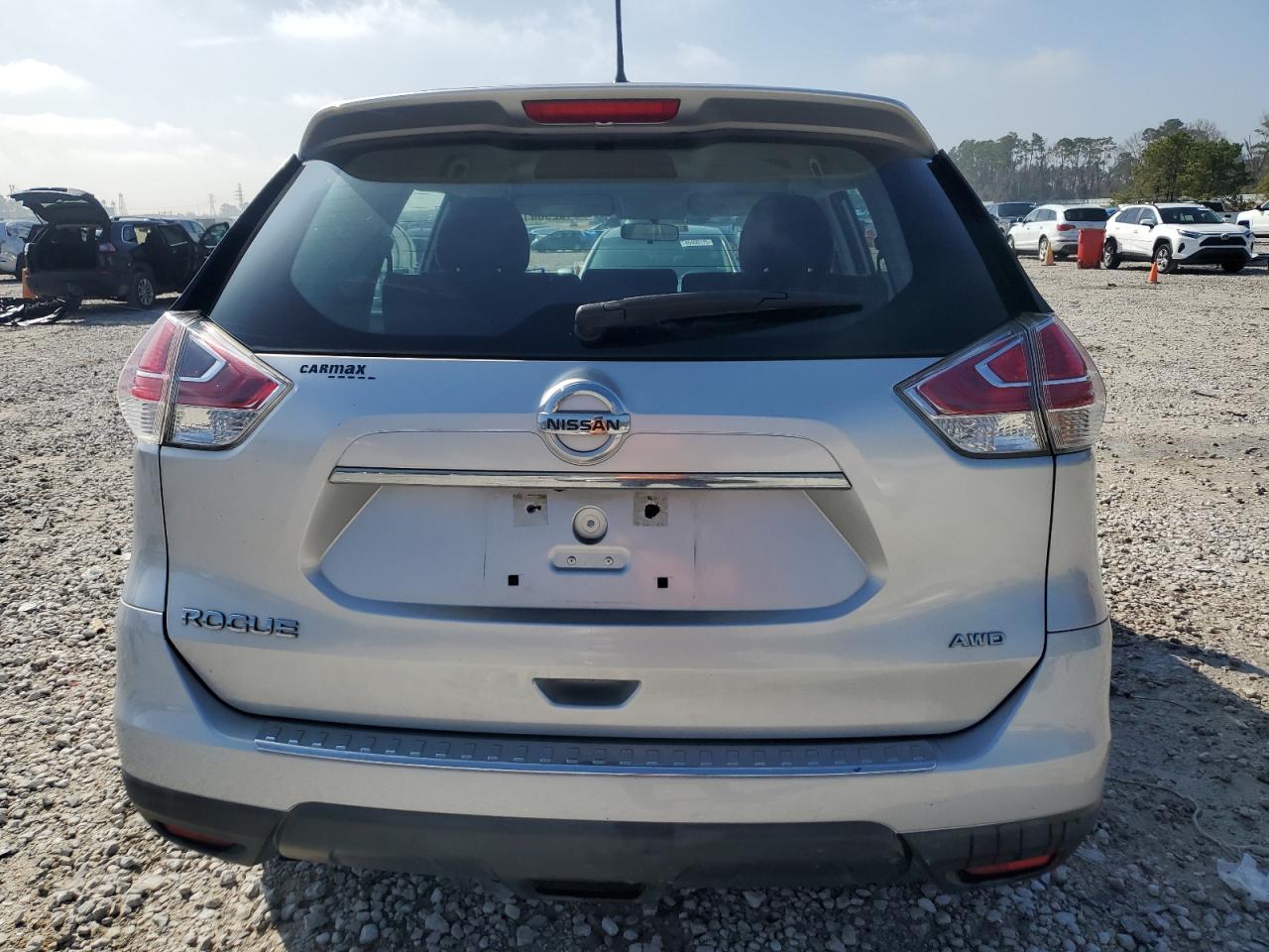 2015 Nissan Rogue - Image 6