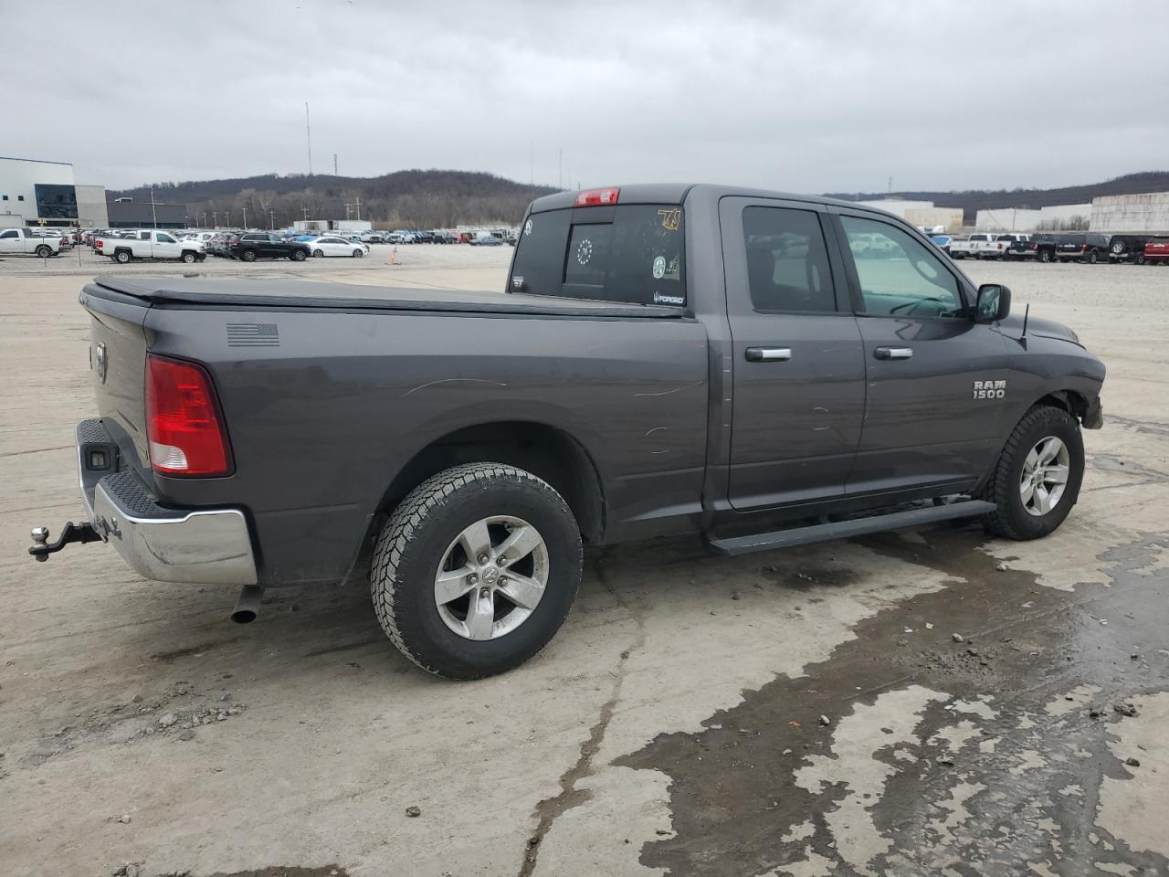2016 RAM 1500 - Image 3