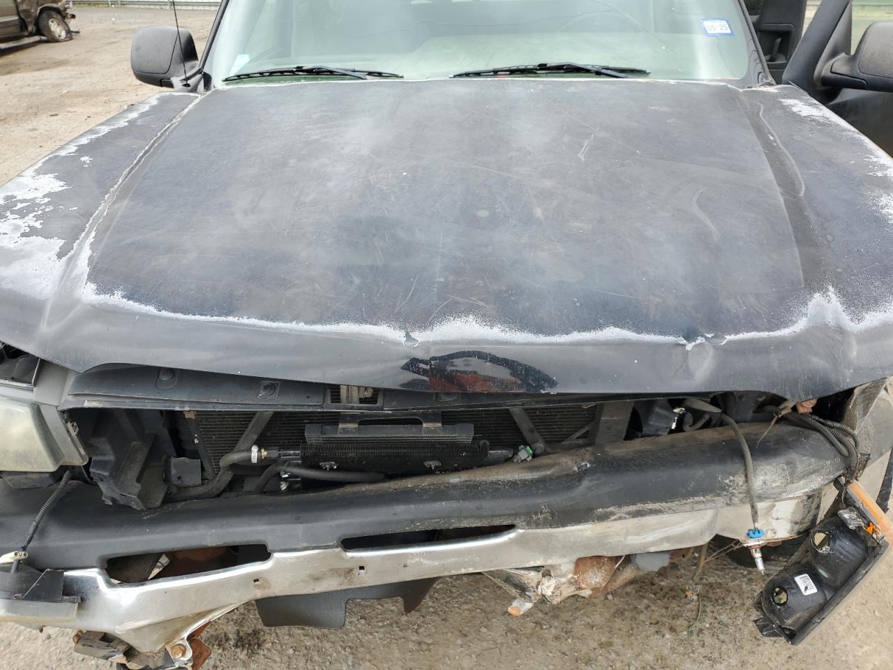 2003 Chevrolet Silverado - Image 13