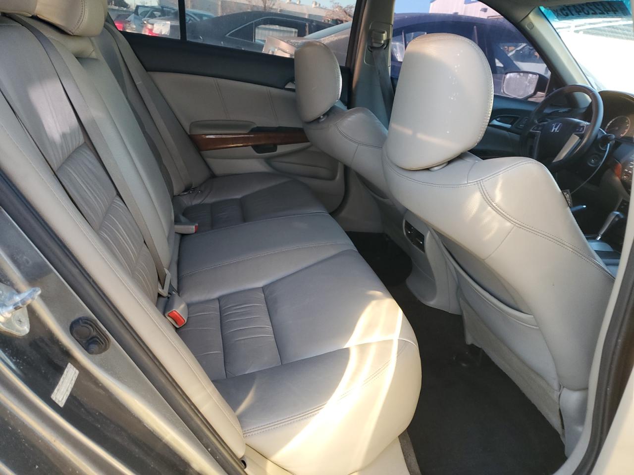 2012 Honda Accord - Image 10