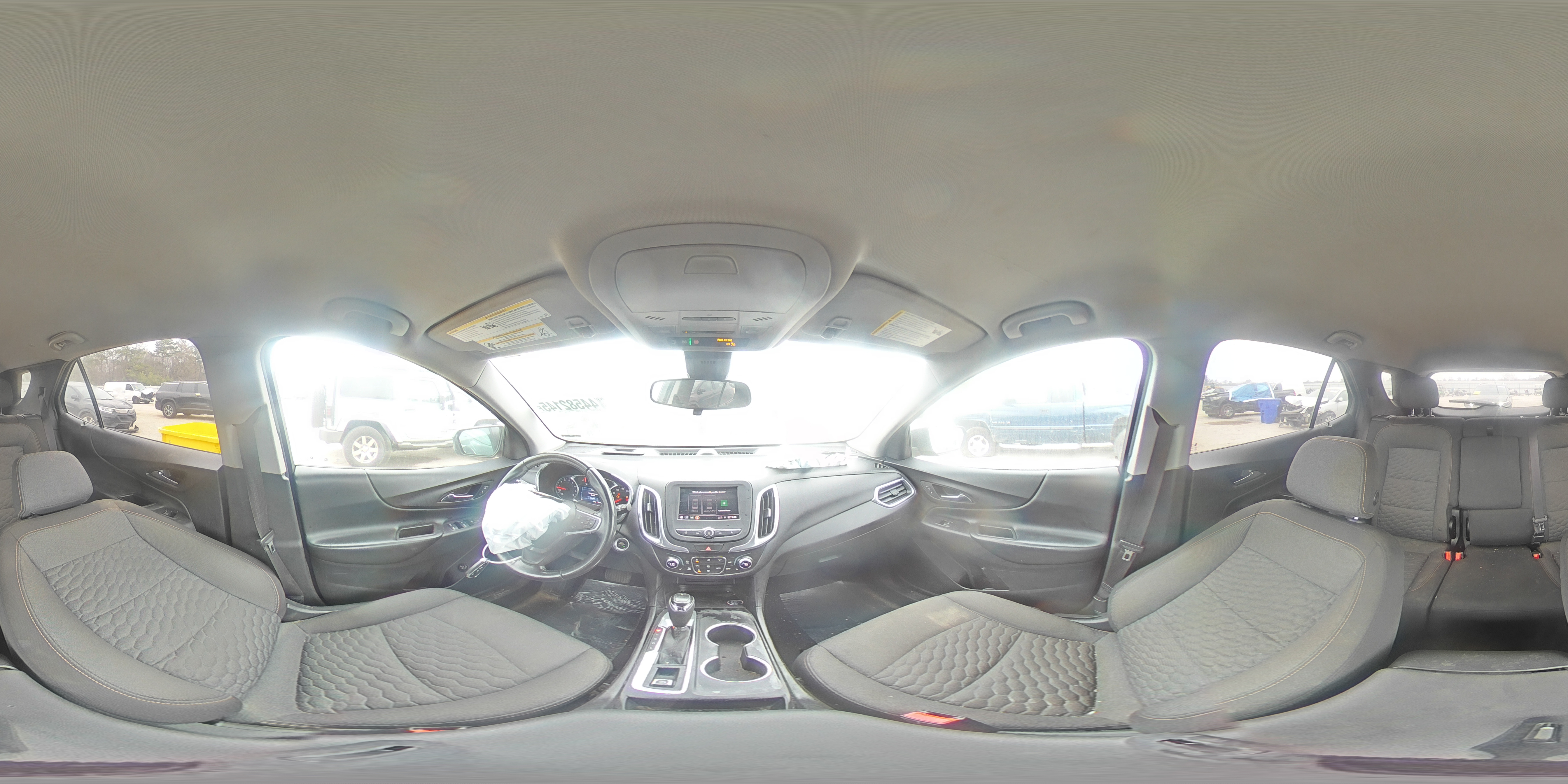 2020 Chevrolet Equinox - Image 13