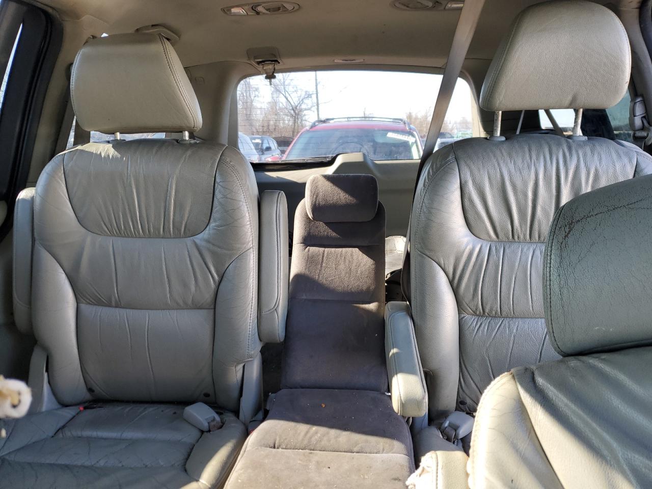 2007 Honda Odyssey - Image 10
