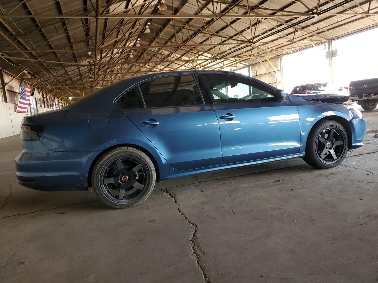2018 Volkswagen Jetta - Image 3
