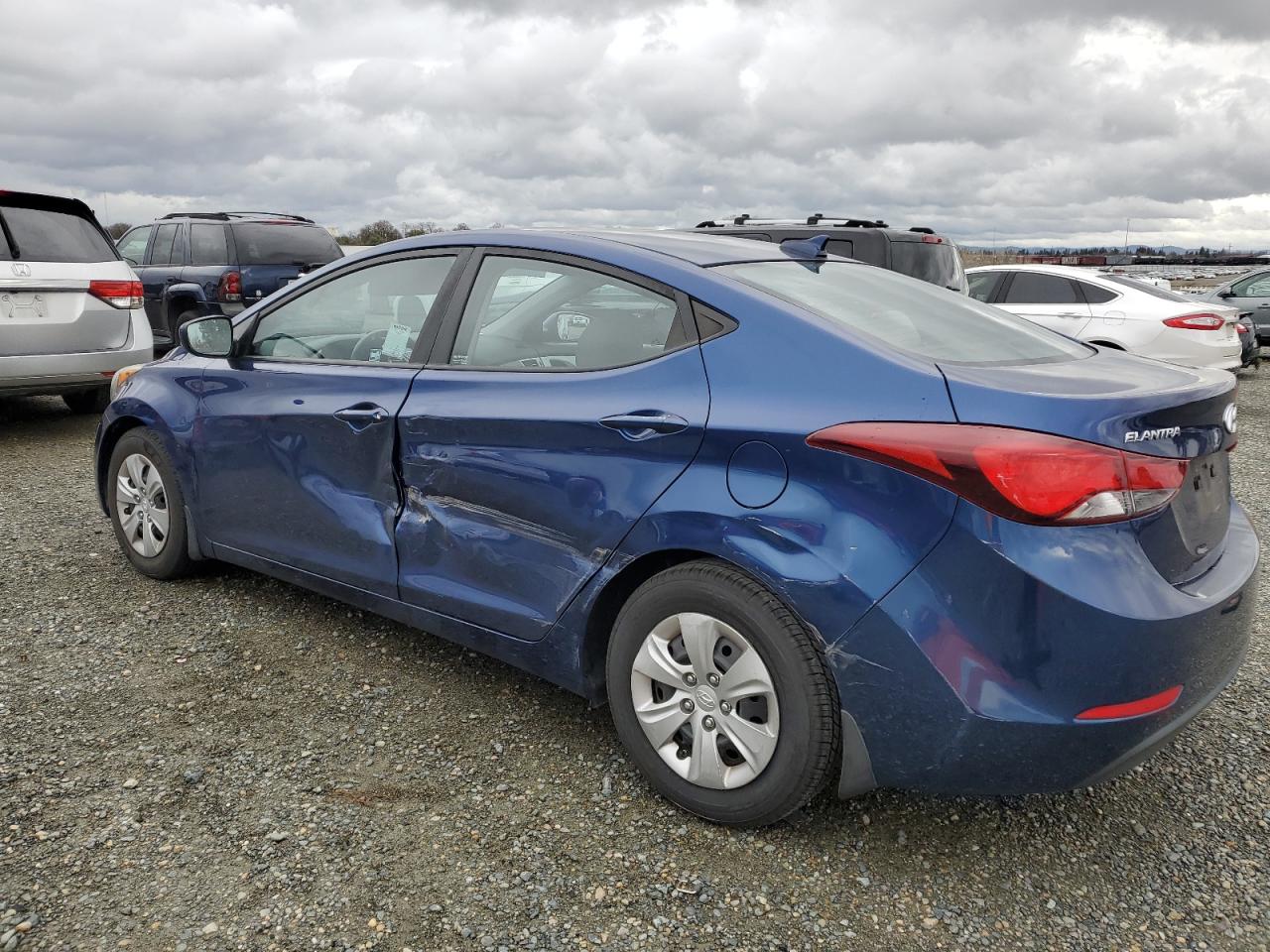 2016 Hyundai Elantra - Image 2