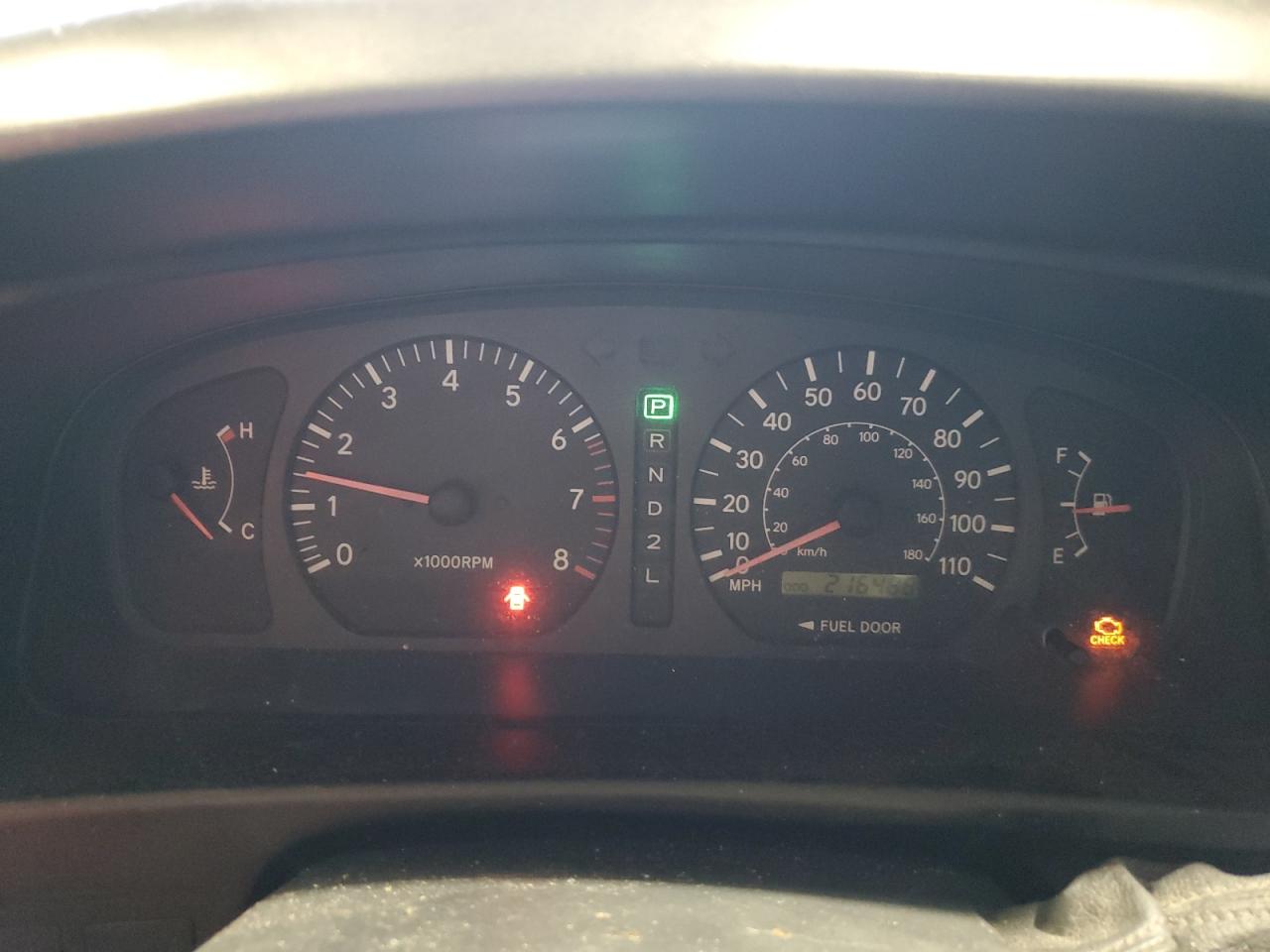 1999 Toyota Sienna - Image 9