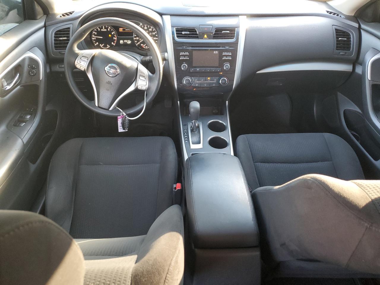 2015 Nissan Altima - Image 8