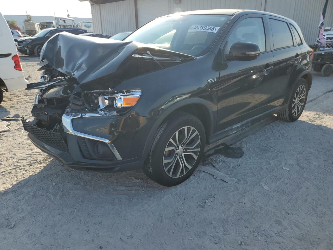 2018 Mitsubishi Outlander - Image 1